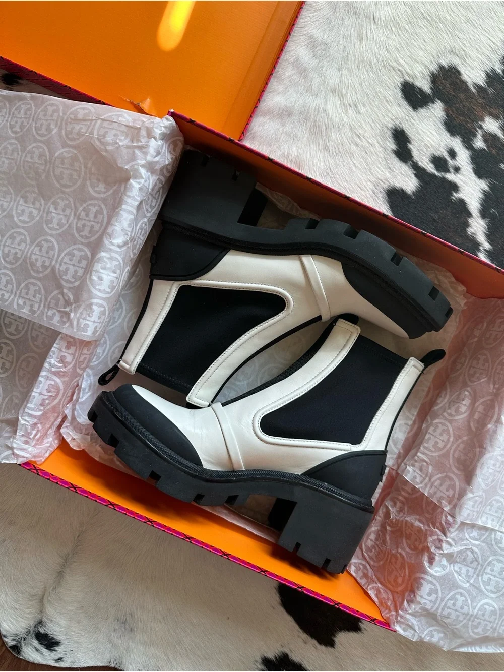 Tory Burch Black and White ‘Storm Tooper’ Chunky Chelsea Boots 9